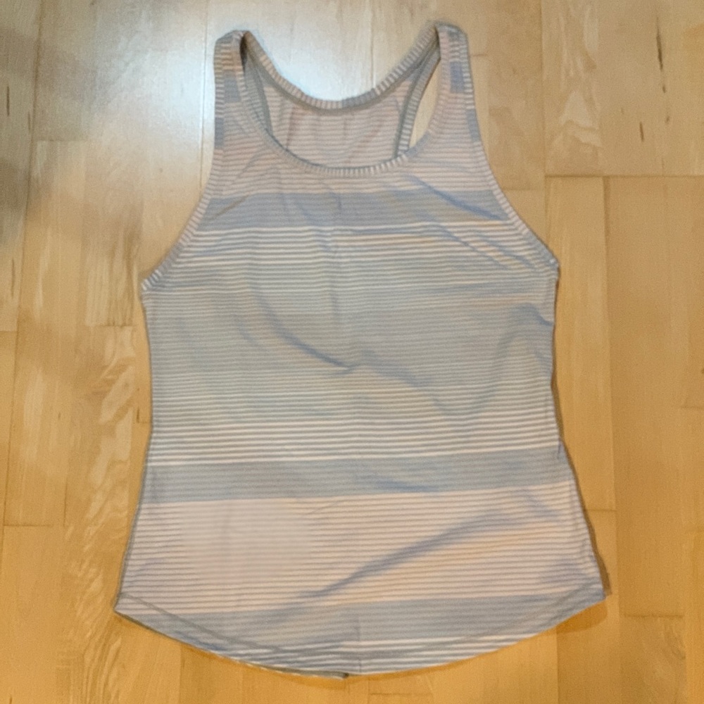 Lululemon tank